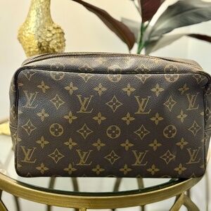 Louis vuitton trousse A+  and Sara wallet